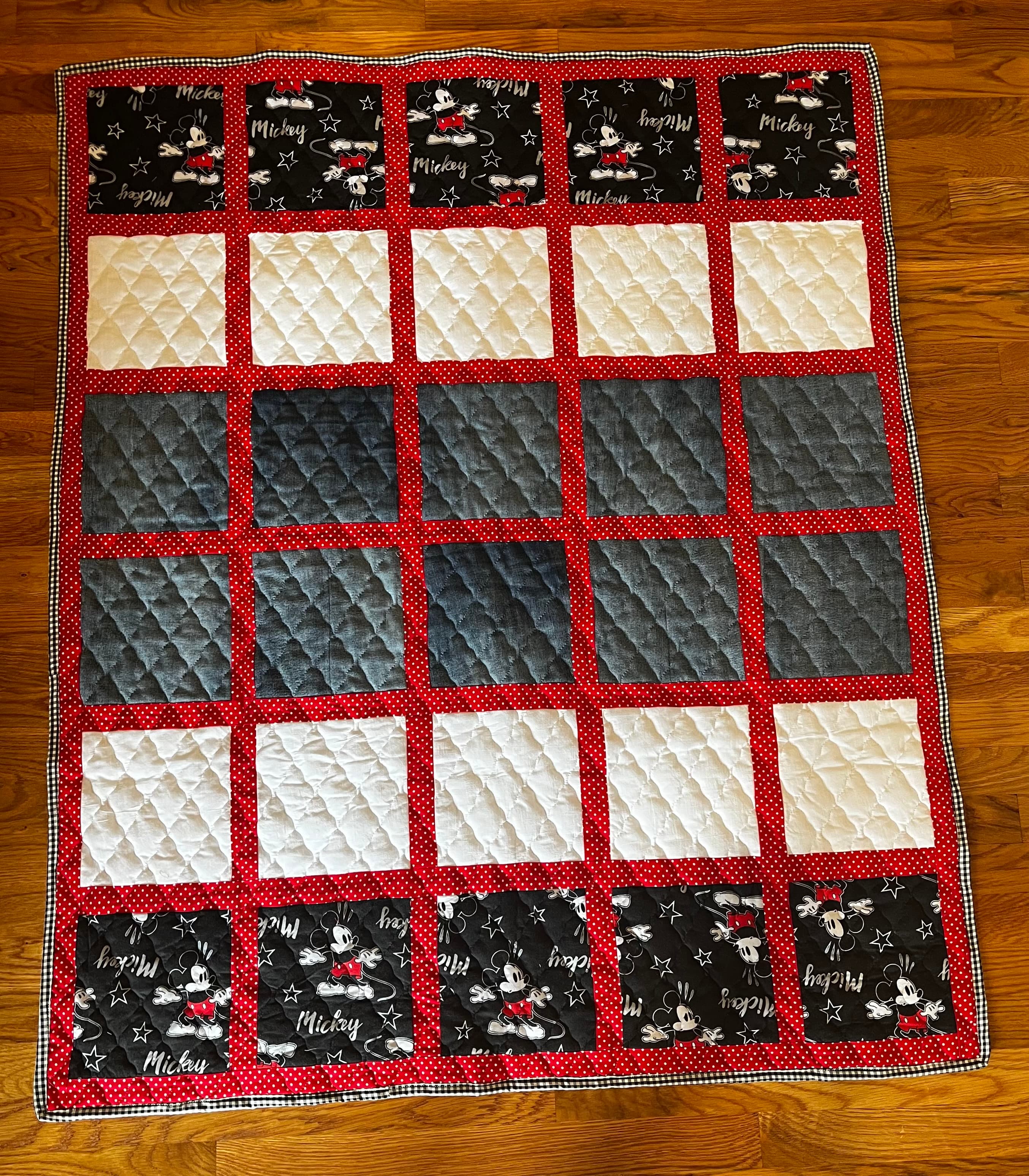 Memory Quilt quilt example — Throw
