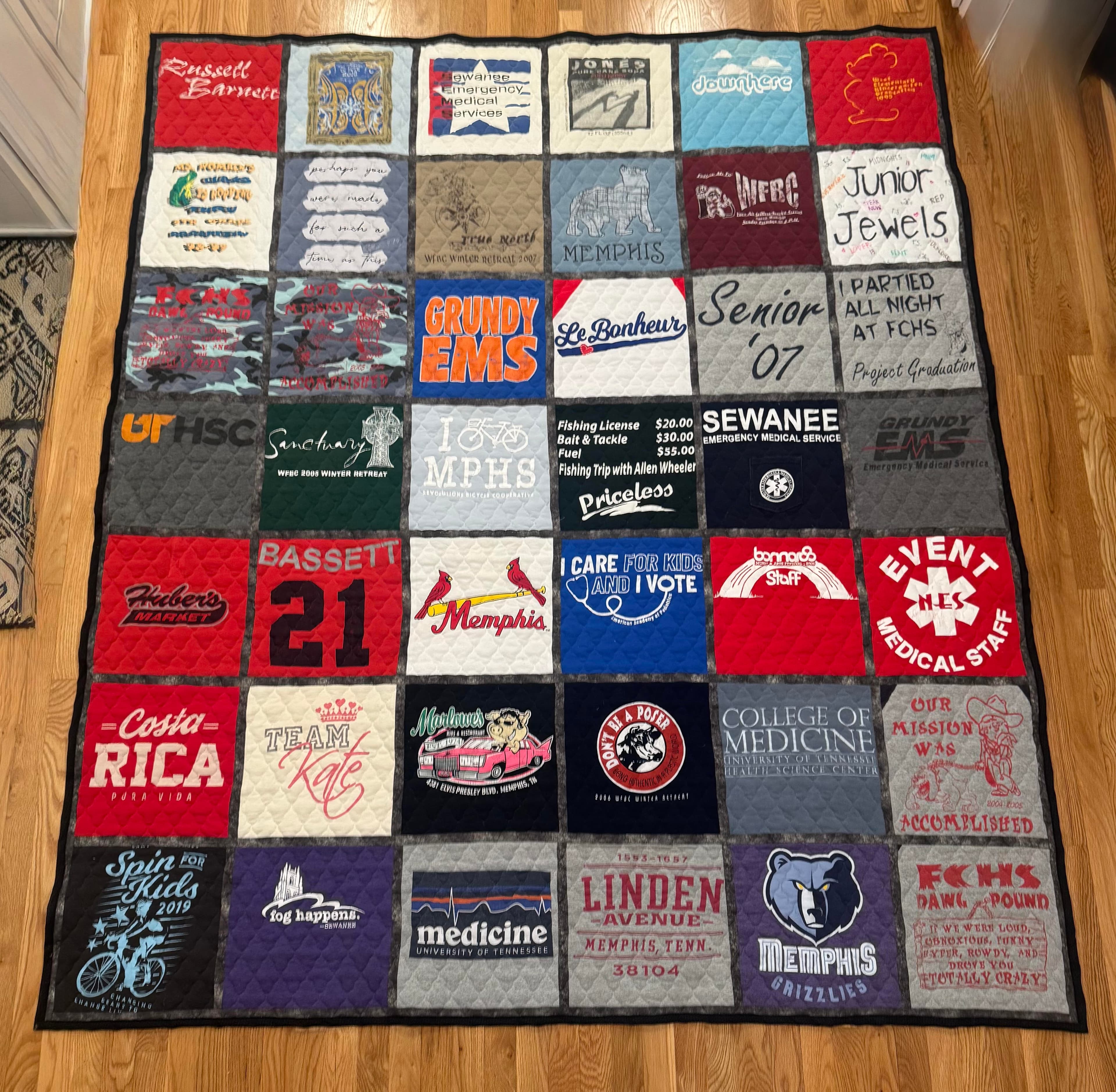 Single Frame quilt example — 6 × 7 — 42 Shirts